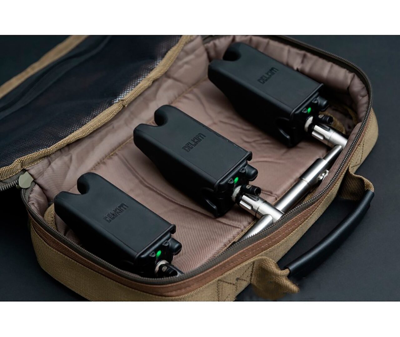 korda-compac-buzz-bar-bag-medium-800x800-w58-77-33-6-0.jpg