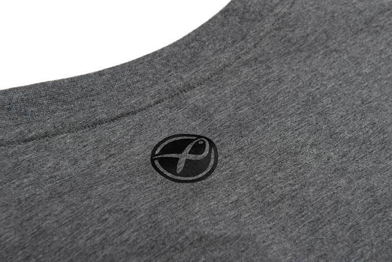 gpr375_380_matrix_hex_print_t_shirt_grey_s_xxxl_back_logo_detail.jpg