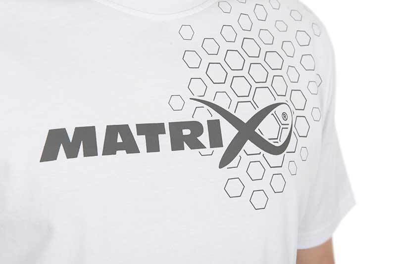 gpr381_386_matrix_hex_print_t_shirt_white_s_xxxl_model_logo_detail.jpg